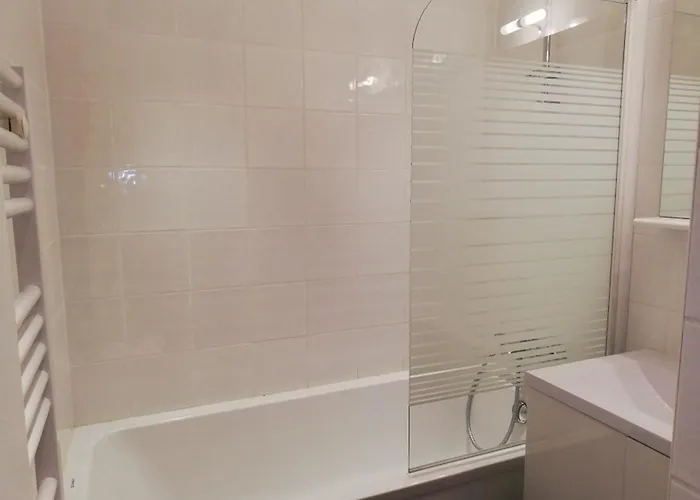 Skis Aux Pieds, Terrasse Ensoleillee, Animaux Admis, 6 Personnes - Fr-1-351-22 Lägenhet *