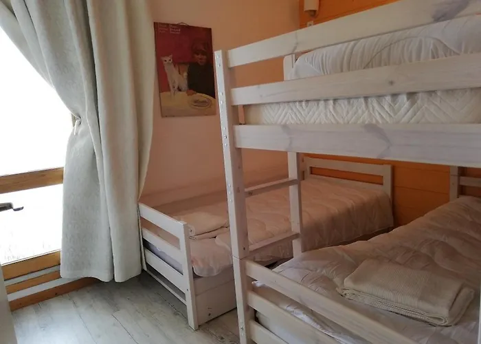 Skis Aux Pieds, Terrasse Ensoleillee, Animaux Admis, 6 Personnes - Fr-1-351-22 *